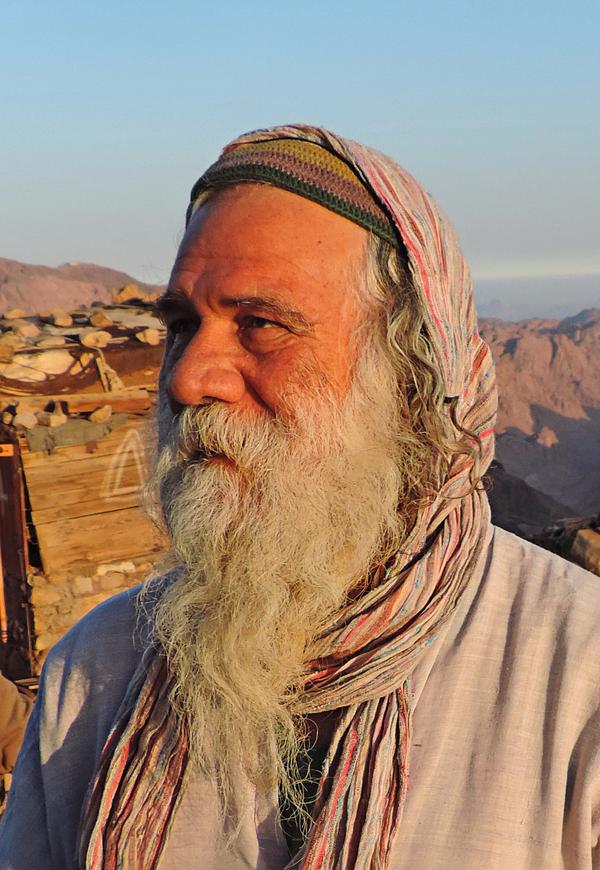 Рассвет на горе Моисея. Монастырь Св. Екатерины и Неопалимая купина Рассвет на горе Моисея. Монастырь Св. Екатерины и Неопалимая купина