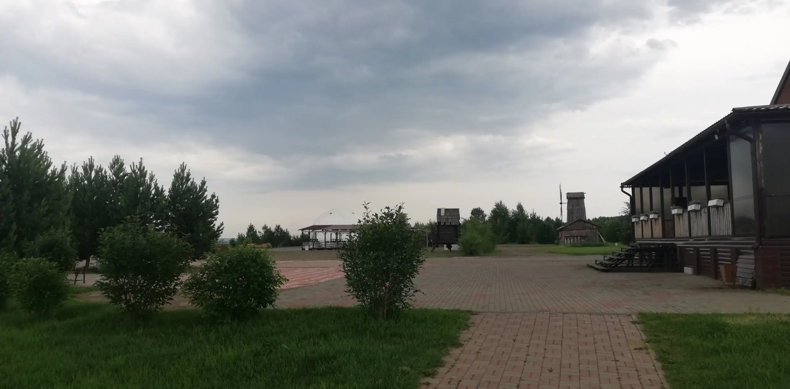 Озеро-парк «Емельяновское» близ Красноярска ждёт гостей!
