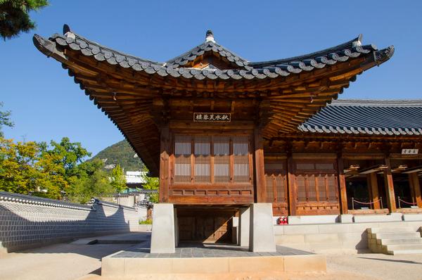 Дворцы Сеула