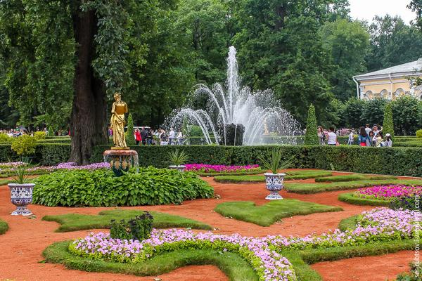 Прогулка по паркам Петергофа Прогулка по паркам Петергофа