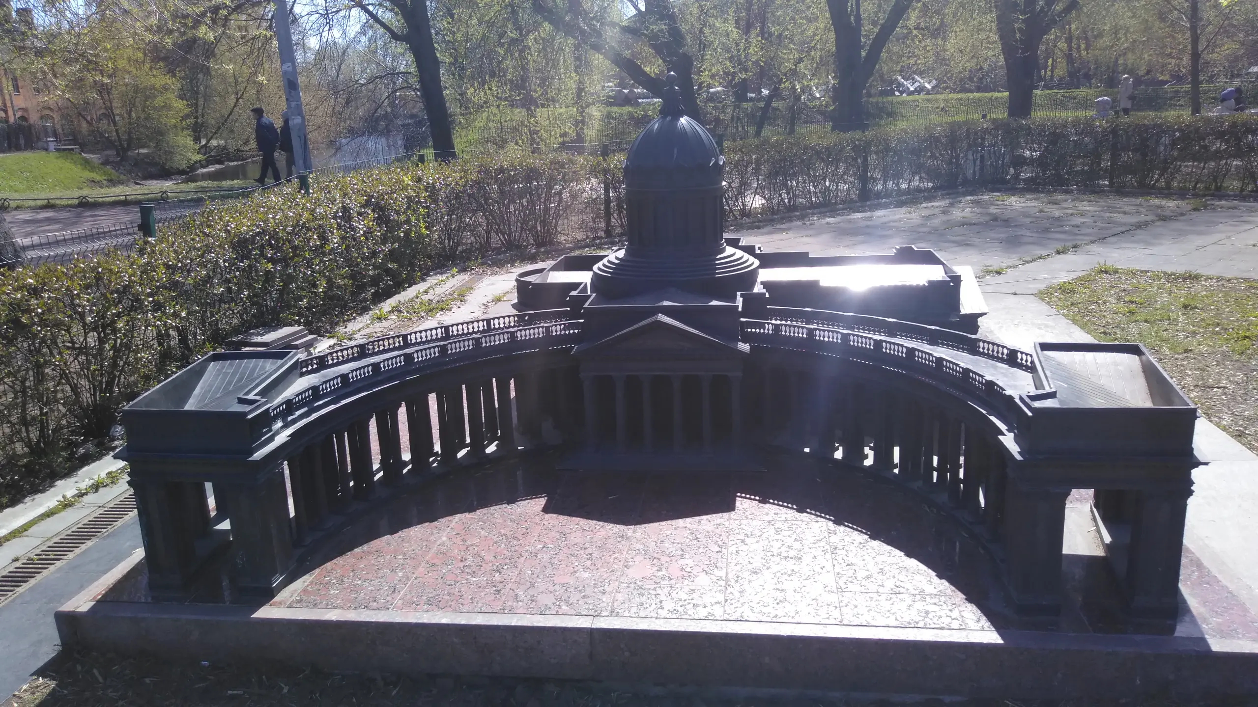 Прогулка по Мини-городу в Санкт-Петербурге