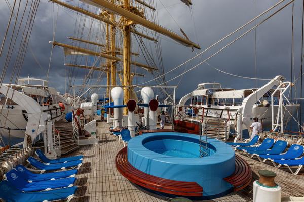 Парусник Роял Клипер «Royal Clipper». Отзыв и фотоотчет о круизе по Карибам. Парусник Роял Клипер «Royal Clipper». Отзыв и фотоотчет о круизе по Карибам.